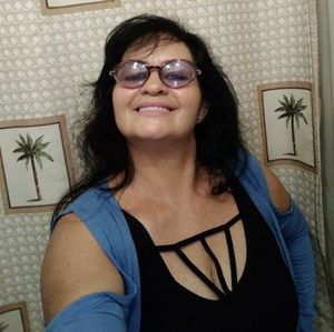 Meet your Posher, Tania